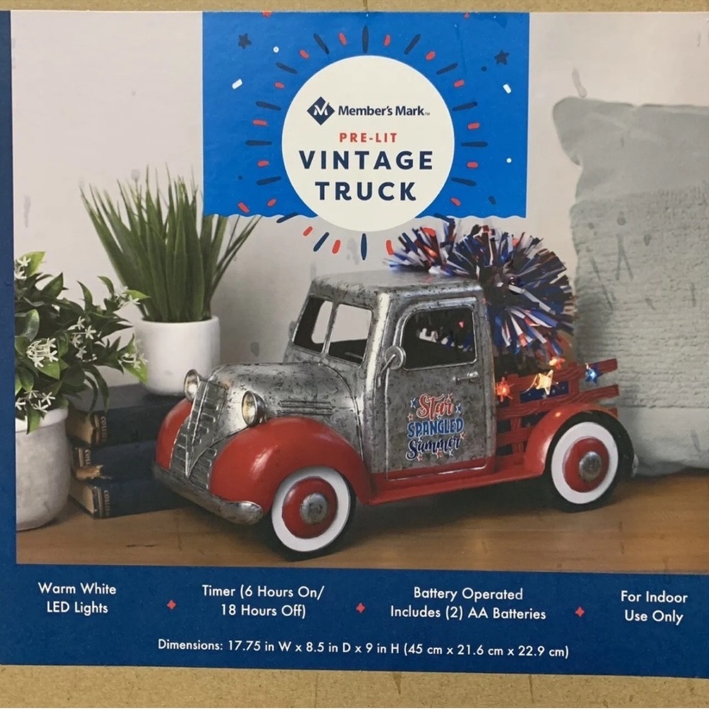Member's Mark Patriotic Star Spangled Summer Vintage Truck Collection, pre-lit - Picture 2 of 5
